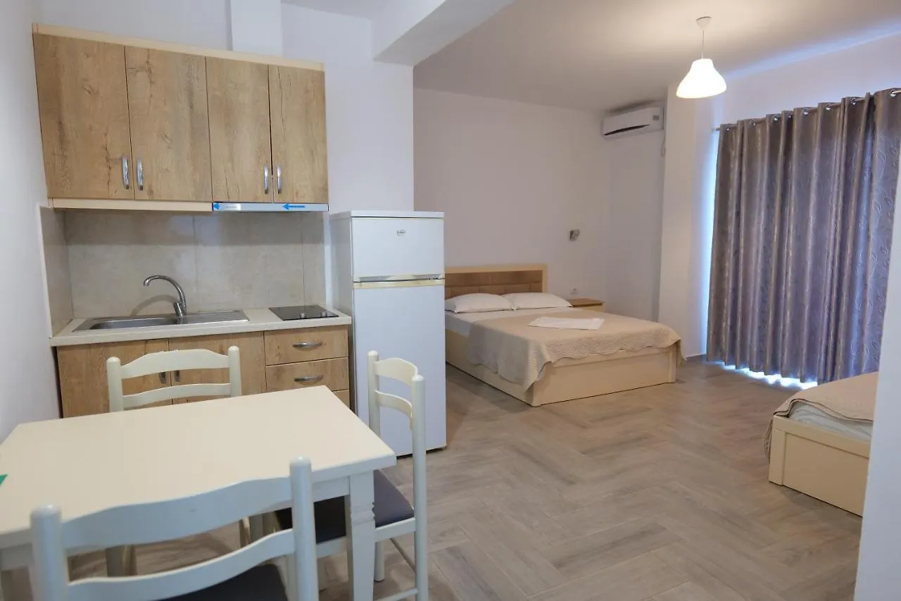 Hotel Villa Adrian Ksamil