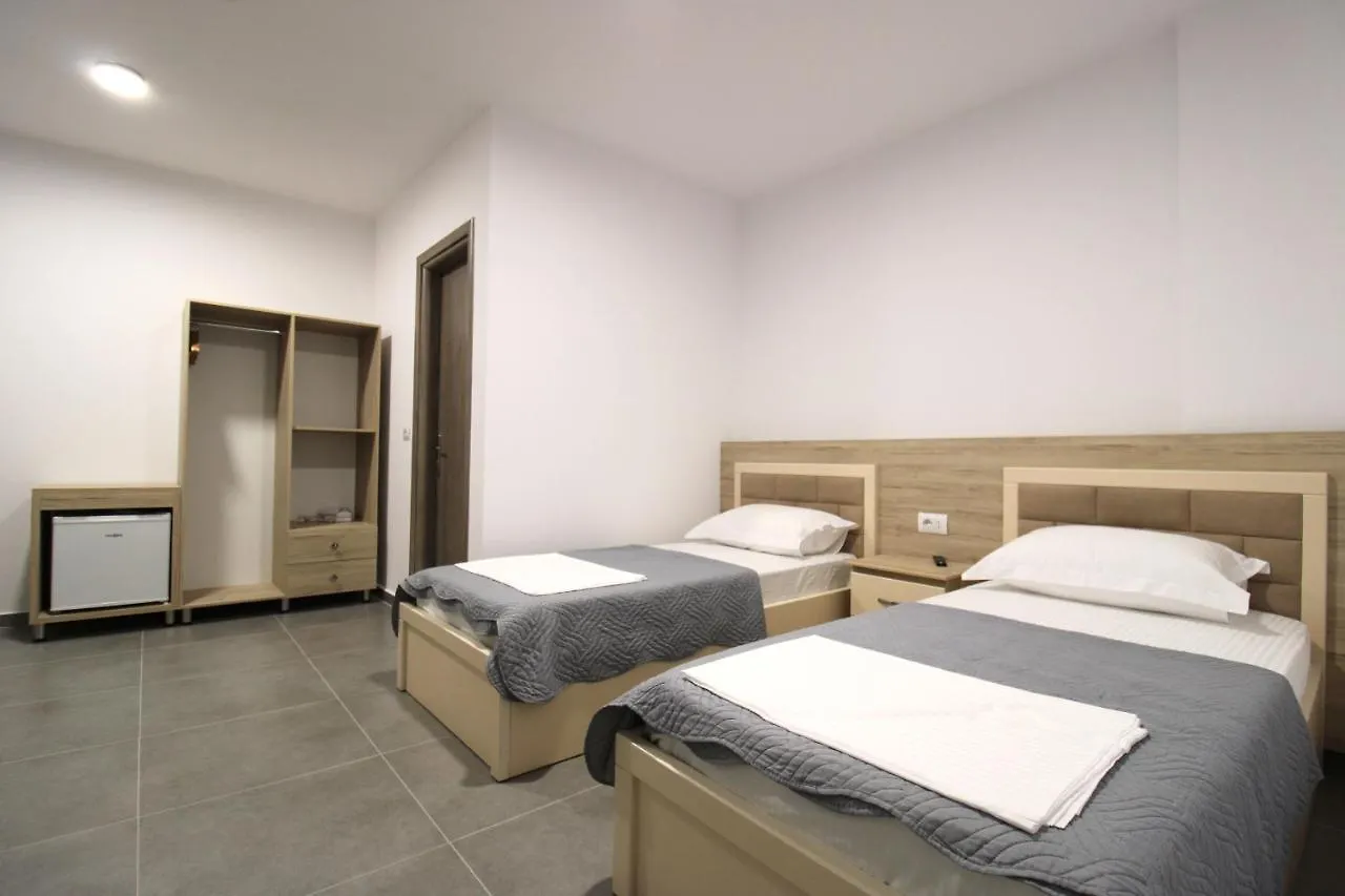 Guest house Hotel Villa Adrian Ksamil