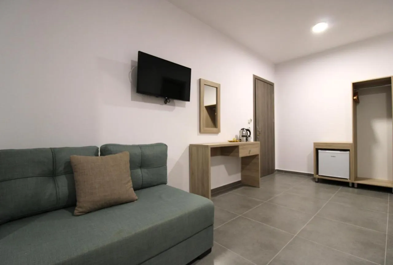 Hotel Villa Adrian Ksamil 0*,  Albania