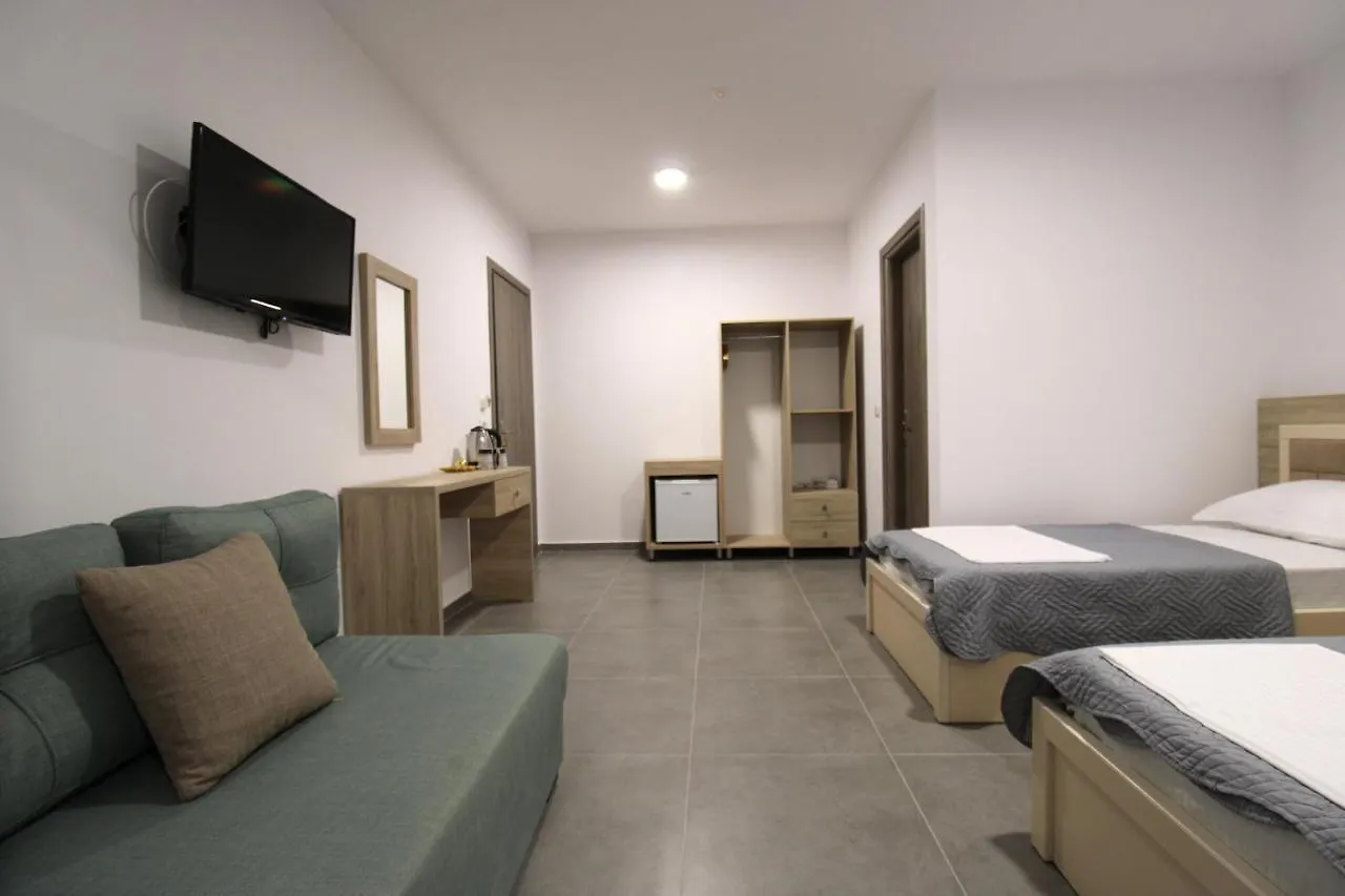 Hotel Villa Adrian Ksamil 0*,  Albania